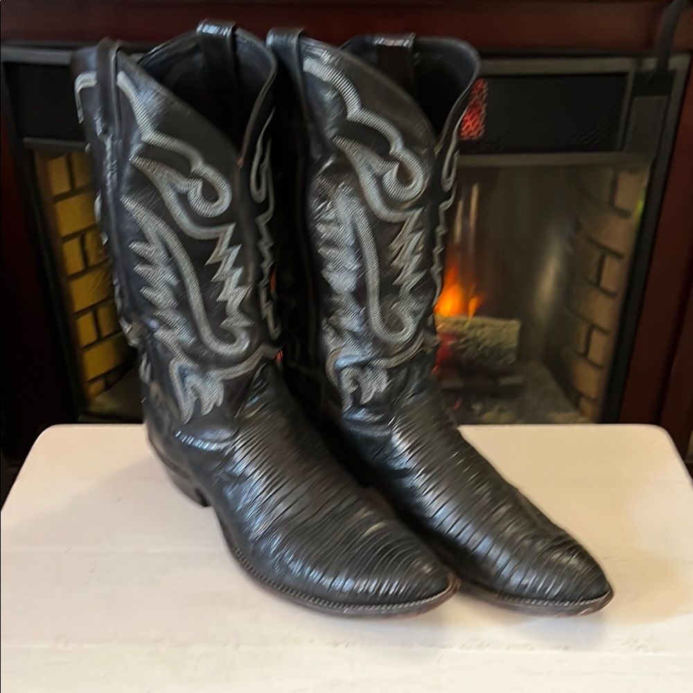 Justin Boots Black Leather Cowboy Boots